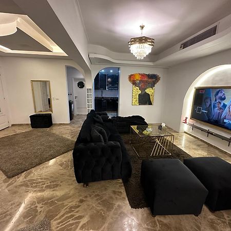 Modern 1-Bedroom Apartment In Zamalek Visits Allowed Κάιρο Εξωτερικό φωτογραφία